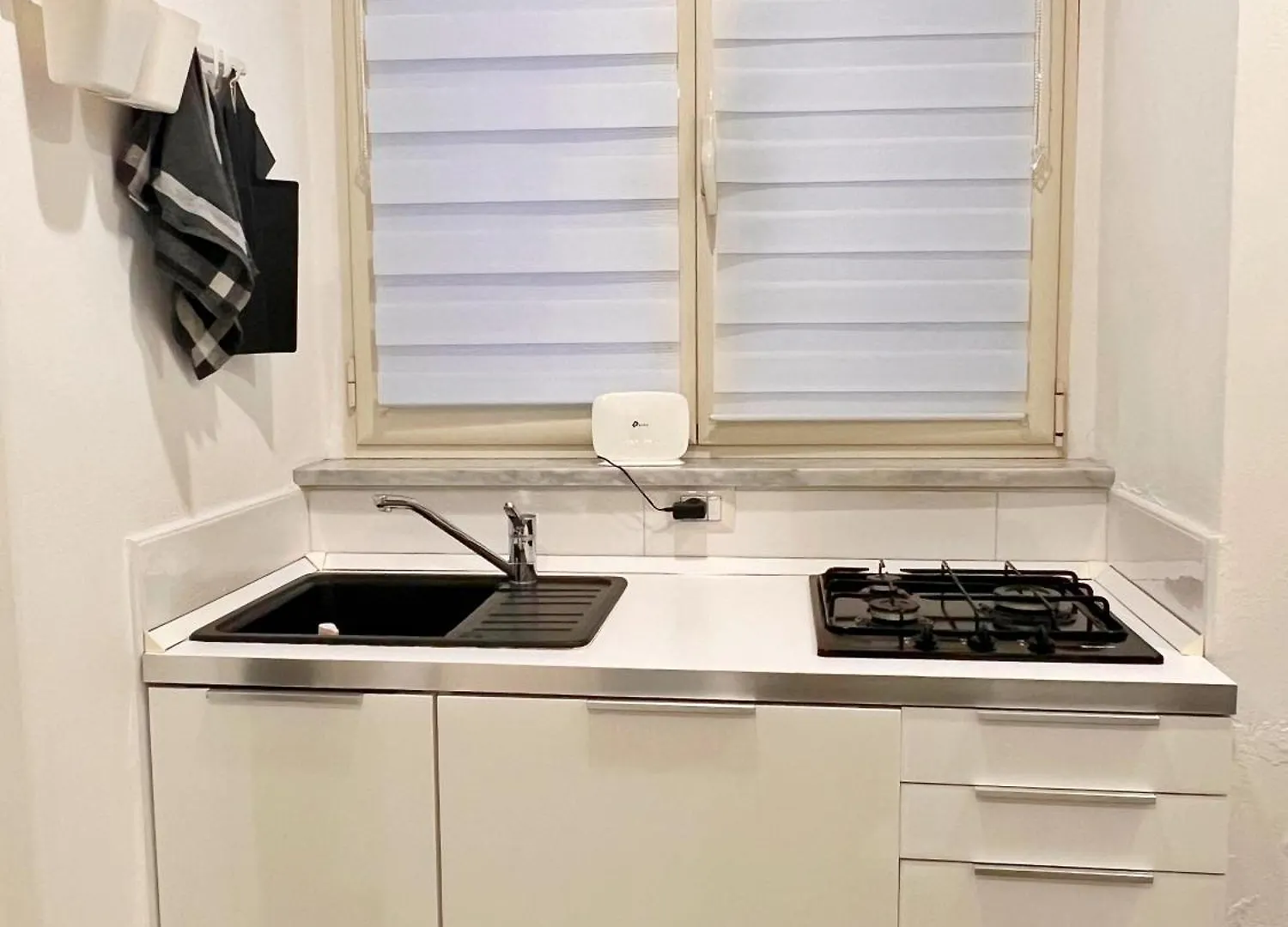 Apartment Angolo Di Santa Lucia Naples